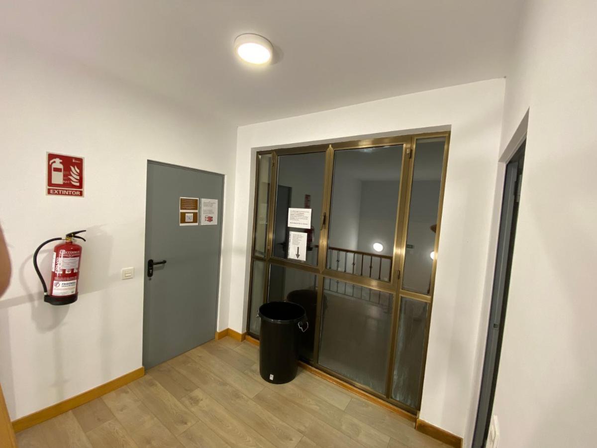 Albergue El Camino De Santovenia Santovenia De Oca Bagian luar foto