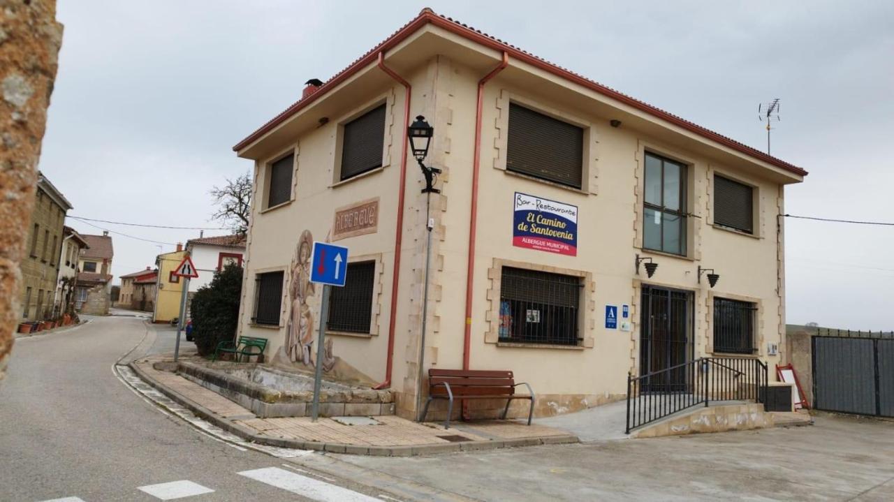 Albergue El Camino De Santovenia Santovenia De Oca Bagian luar foto